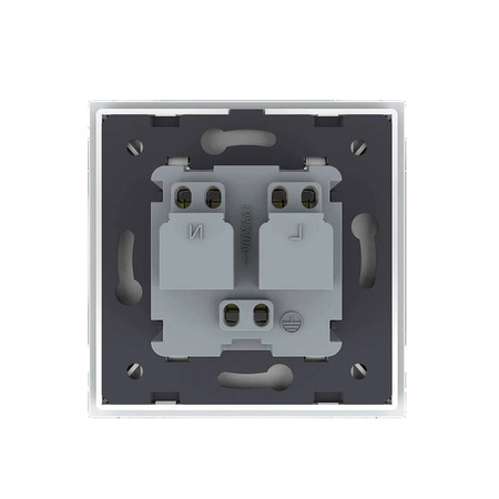 Gniazdo 230V 16A ze srebrnym panelem szklanym i nakładką bryzgoszczelną (VL-W01FRNW-64) Livolo